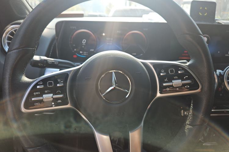 Used Mercedes-Benz EQB 2023 EQB 260
