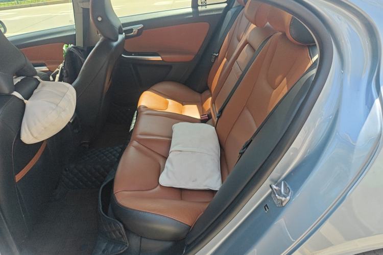 Used Volvo S60 2018 S60L T3 Smart Progress Edition
