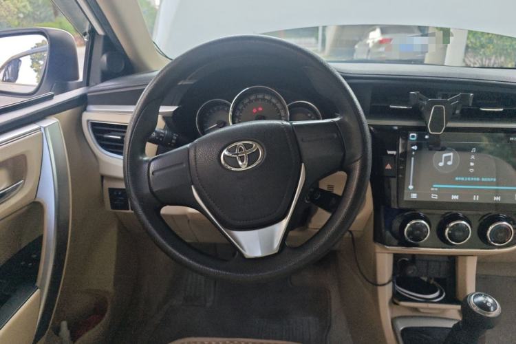 Used Toyota Corolla 2014 1.6L Manual GL Steering Wheel