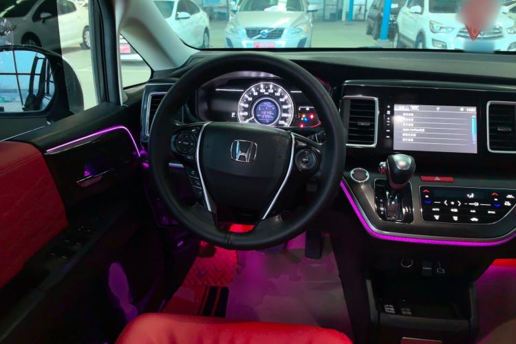 Used Honda Elysion 2016 2.4L Comfort Edition
