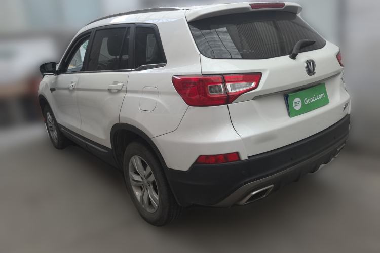 Used Changan CS75 2017 Shangkui Edition 1.5T Manual Fengxiang Model
