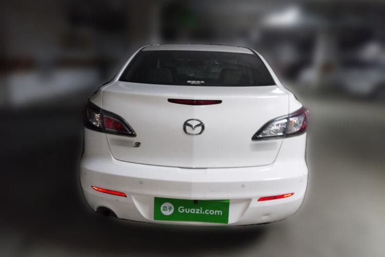 Used Mazda Mazda 3 2015 Sedan 1.6L Manual Comfort Model
