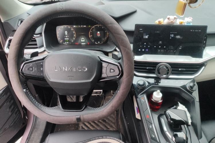 Used Lynk & Co 06 2021 1.5T Shero Pink Special Edition
