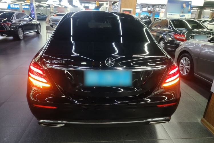 Used Mercedes-Benz E-Class 2016 E 300 L Stylish Model
