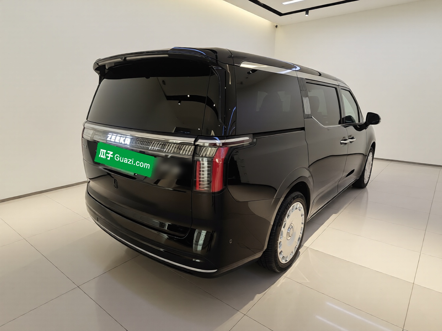Zeekr 009 2024 GAC Trumpchi — снимка 6