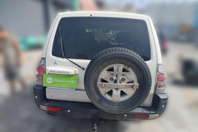 Used Mitsubishi Pajero 2011 V73 3.0L AT GLX
