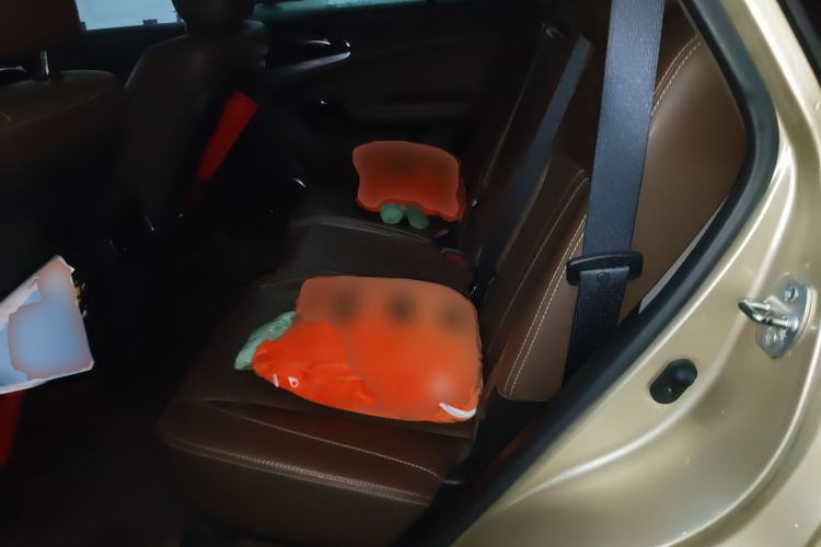 Used BYD Tang New Energy 2015 2.0T Four-Wheel-Drive Flagship Model Left Rear Seat