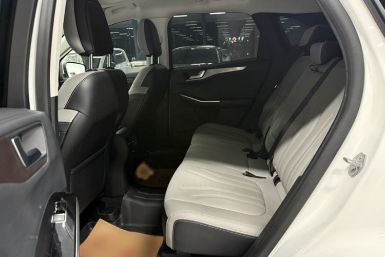 Used Ford Escape 2020 EcoBoost 245 Four-Wheel Drive Luxury Edition Interior 1