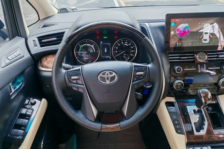 Used Toyota Alphard 2021 Dual-Engine 2.5L Luxury Edition
