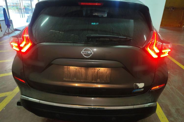 Used Nissan Murano 2019 2.5L XL Two-Wheel Drive Smart Connect Luxury Edition China VI Standard