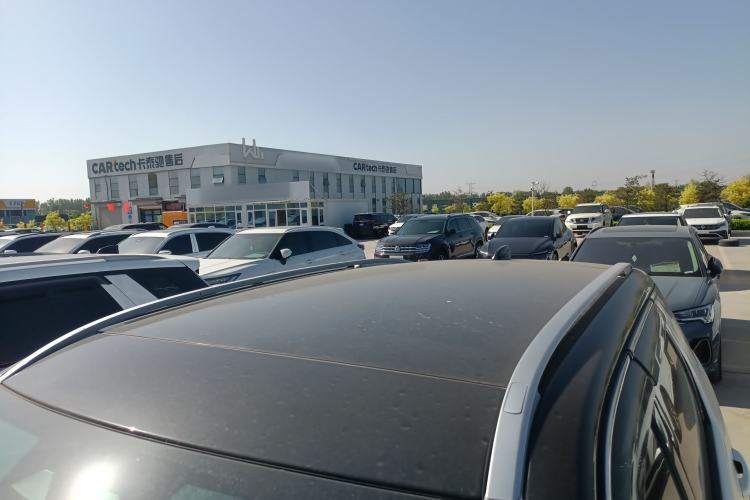 Used Land Rover Discovery Sport 2024 Luxury Custom Edition
