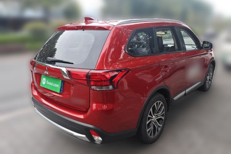 Used Mitsubishi Outlander 2018 2.0L Two-Wheel-Drive Jiale Edition 7-Seater
