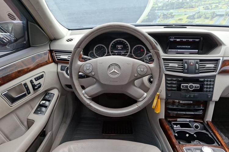 Used Mercedes-Benz E-Class 2013 E 300 L Elegant Model
