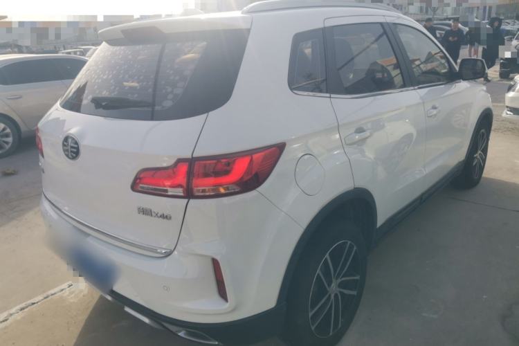 Used Bestune X40 2018 Internet Celebrity Edition 1.6L Automatic Luxury Version
