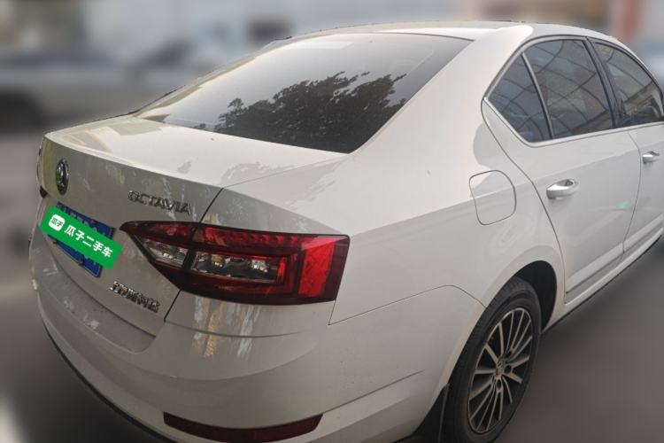 Used Skoda Octavia 2019 1.5L Automatic Luxury Edition