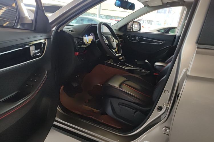 Used FORTHING Joyear X5 2017 Enjoy Series 1.6L CVT Luxury Model