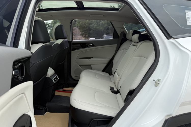 Used Kia Sportage (Chinese Domestic Model) 2023 1.5T Two-Wheel Drive Prestige Edition Interior 9