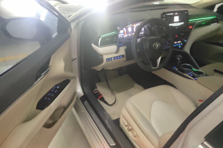 Used Toyota Camry 2021 2.5G Luxury Edition Driver Seat