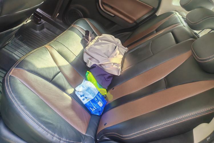 Used GAC Trumpchi GS5 Super 2015 1.8T Automatic Two-Wheel Drive Luxury Edition Left Rear Seat