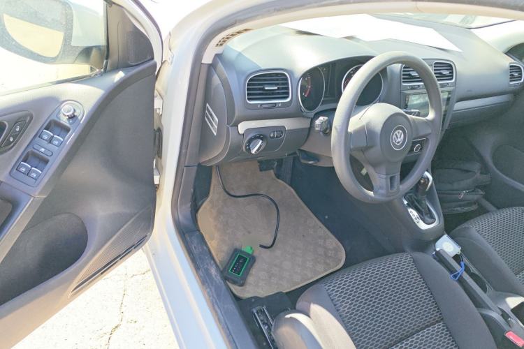 Used Volkswagen Golf 2012 1.6L Automatic Fashion Model