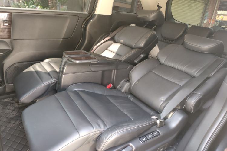 Used Honda Elysion 2016 2.4L Supreme Edition
