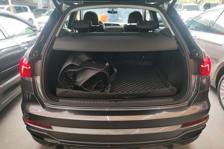 Used Audi Q3 2021 40 TFSI Fashion Dynamic Model
