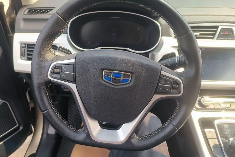 Used Geely Auto Emgrand X7 Sport 2020 1.8TD DCT Two-Wheel Drive Smart Connect 4G-Enabled Version

