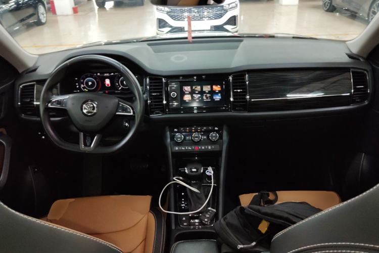 Used Skoda Kodiaq GT 2019 TSI330 Two-Wheel-Drive Luxury Edition China VI Standard Center Console