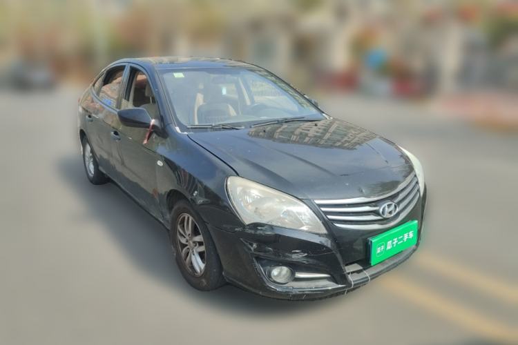 Used Hyundai Celesta 2011 1.6L Automatic Comfort Edition Front Right 45 Deg