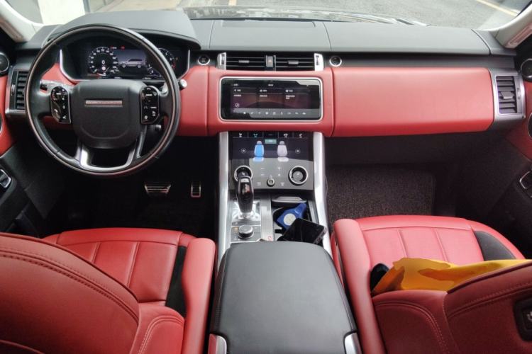 Used Land Rover Range Sport 2021 3.0 L6 YAO Black Edition Center Console