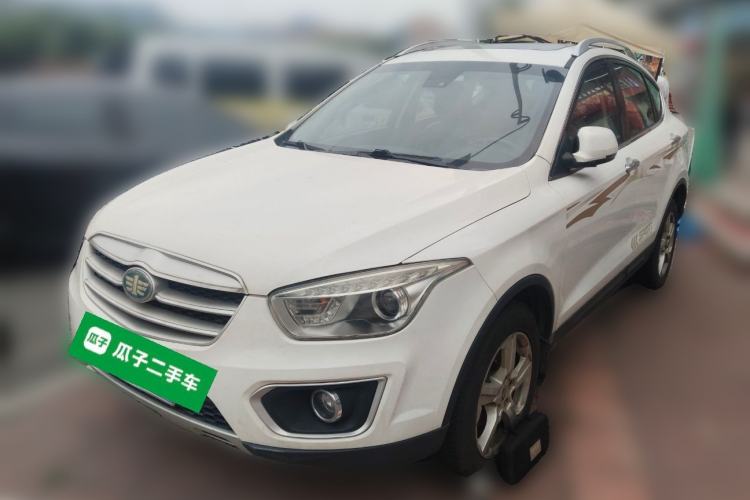 Used Bestune X80 2013 2.0L manual luxury version