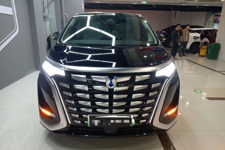 Used Denza D9 2024 DM-i 980 Four-Wheel Drive Prestige Model
