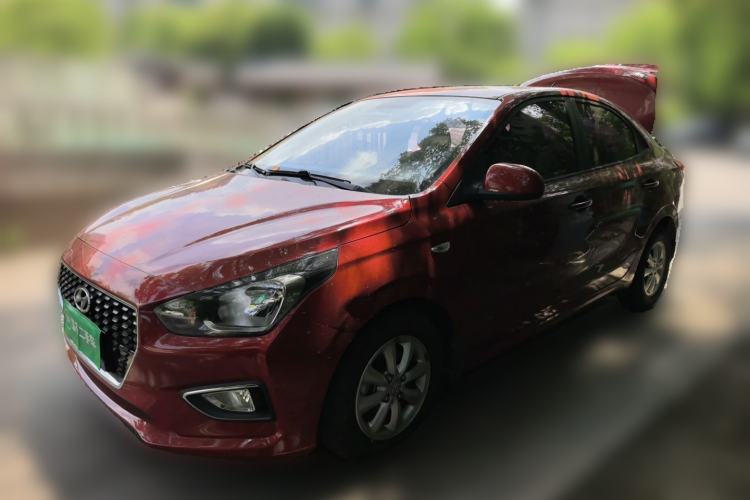 Hyundai Verna (older generation) 2017 1.4L Automatic YueXiang Connected Version China VI usado