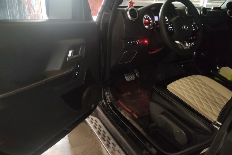 Used BAIC Off-Road BJ40 2016 40L 2.3T Automatic All-Wheel Drive Premium Edition Driver Seat