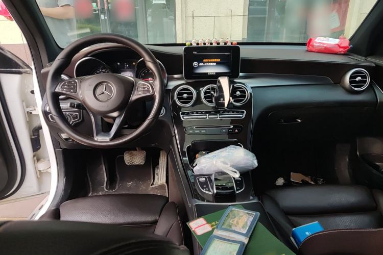 Used Mercedes-Benz GLC 2017 GLC 260 4MATIC Luxury Model
