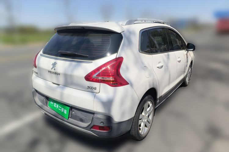 Used Peugeot 3008 2015 2.0L Automatic Classic Edition Exterior 5