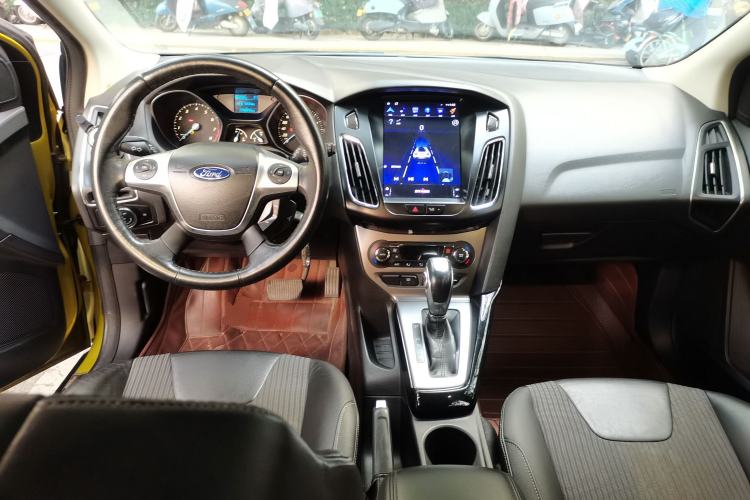 Used Ford Focus 2012 Hatchback 1.6L Automatic Fashion Edition