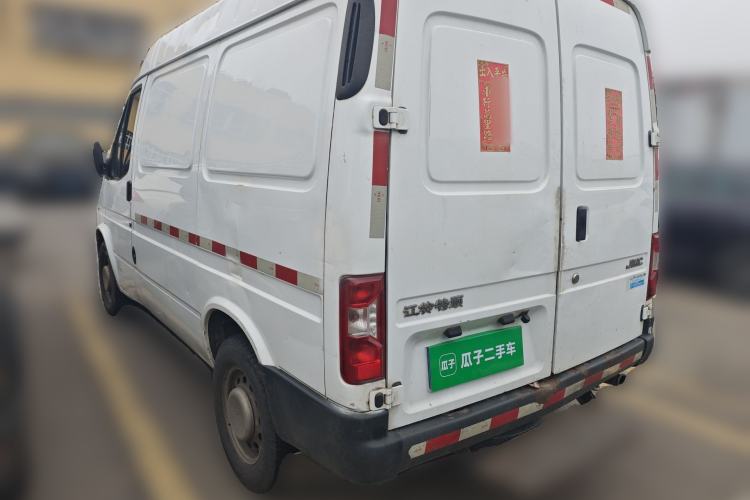 Used JMC Transit 2019 2.8T Commercial Version Short Wheelbase Mid-Roof 3-Seater China VI Standard JX493