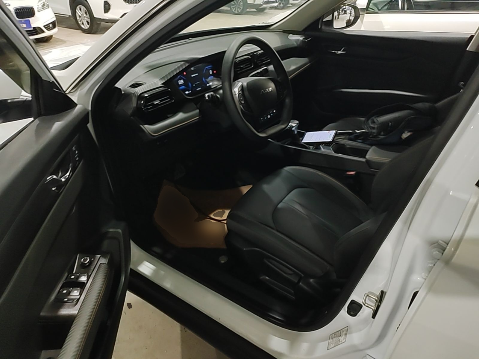 Dongfeng Aeolus Yixuan 2025 1.5L Automatic Luxury Version - Luxury — снимка 18