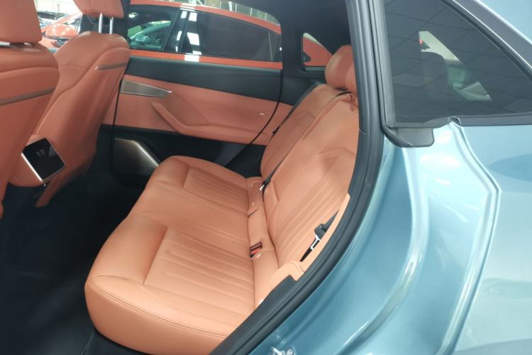 Used ONVO L60 2024 60 kWh Rear-Drive Version