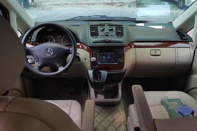 Used Mercedes-Benz Viano 2013 3.0L Comfort Edition
