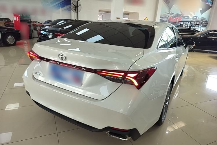 Used Toyota Avalon 2019 2.0L Ambition Edition China VI
