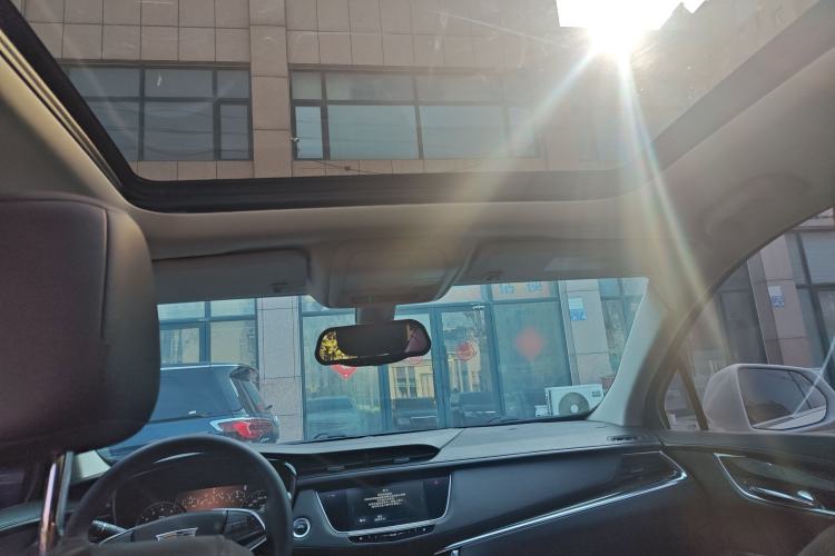 Used Cadillac XT5 2018 25T Luxury Model
