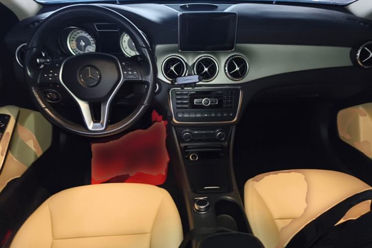 Used Mercedes-Benz GLA 2015 GLA 220 4MATIC Fashion Model
