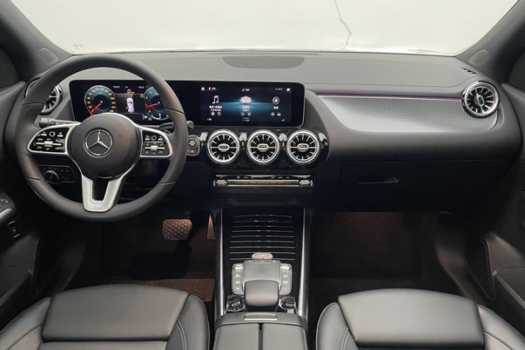 Used Mercedes-Benz GLA 2020 GLA 200 Interior 10