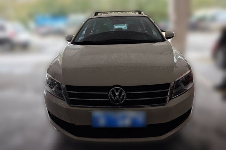 Used Volkswagen Gran Lavida 2013 1.6L Automatic Fashion Model Front