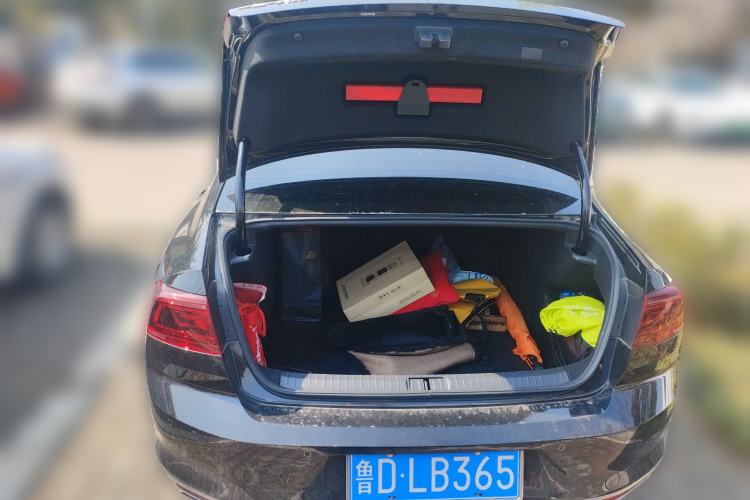 Used Volkswagen Magotan 2023 2 Million Units Limited-Edition 280TSI DSG Comfort Version Trunk