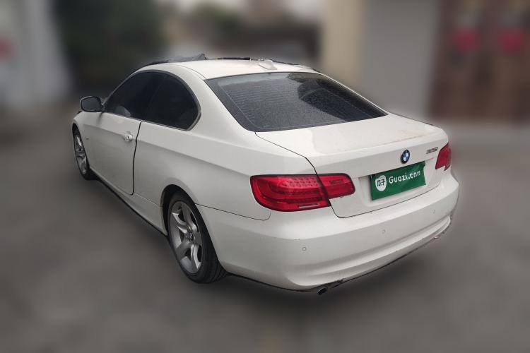 Used BMW 3 Series 2011 325i two-door coupe
