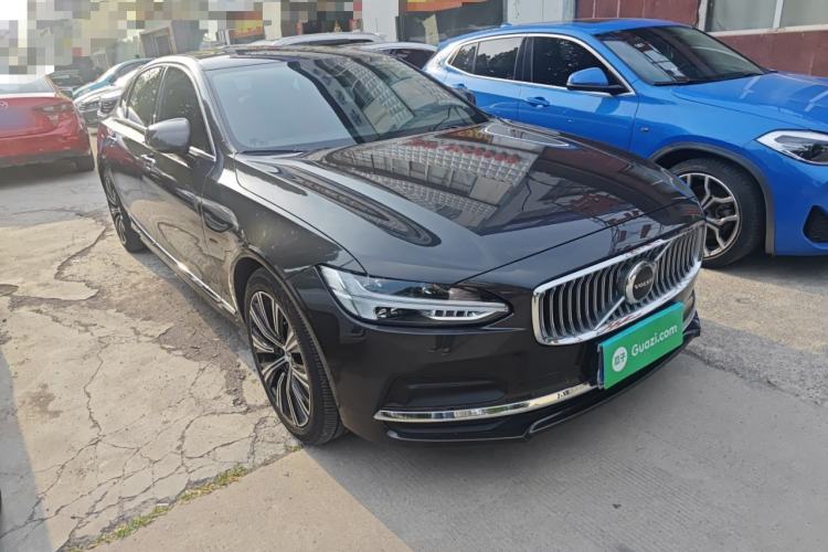 Used Volvo S90 2022 B5 Zhiyuan Luxury Edition Front Right 45 Deg