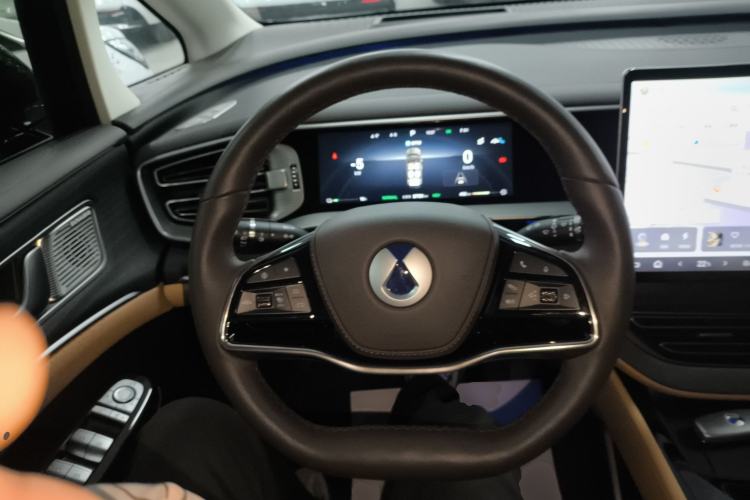 Used Denza D9 2024 DM-i 980 Four-Wheel Drive Prestige Model
